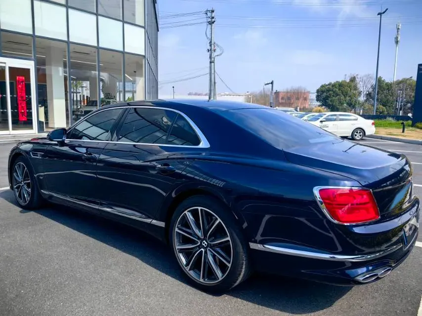 2021 Bentley Flying Spur 4.0T 550HP V8 8DCT,autocango,china used car exporter,china ev exporter,chinese used car exporter,chinese used ev exporter