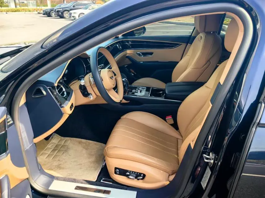 2021 Bentley Flying Spur 4.0T 550HP V8 8DCT,autocango,china used car exporter,china ev exporter,chinese used car exporter,chinese used ev exporter