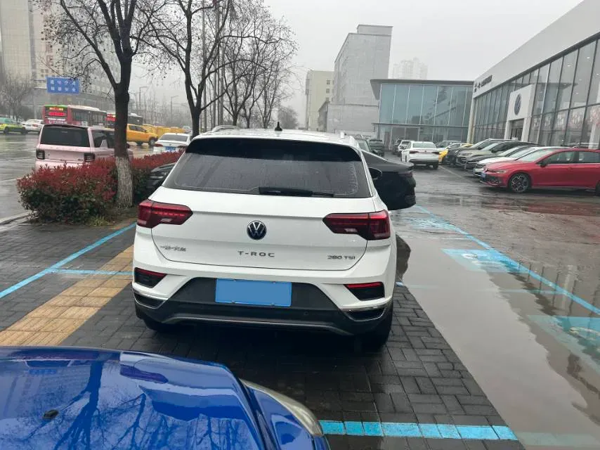 2021 Volkswagen T-Roc 1.4T 150HP L4 7DCT,autocango,china used car exporter,china ev exporter,chinese used car exporter,chinese used ev exporter