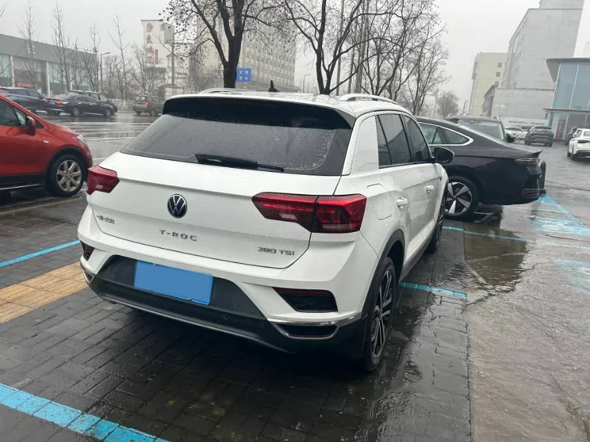 2021 Volkswagen T-Roc 1.4T 150HP L4 7DCT,autocango,china used car exporter,china ev exporter,chinese used car exporter,chinese used ev exporter