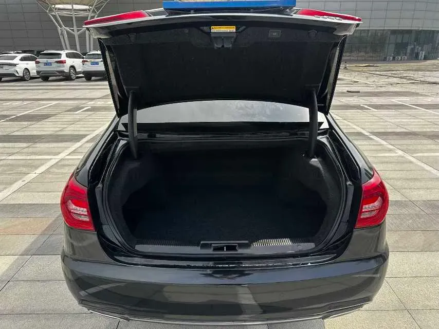 2018 Toyota Highlander 2.0T 220HP L4 6AT,autocango,china used car exporter,china ev exporter,chinese used car exporter,chinese used ev exporter