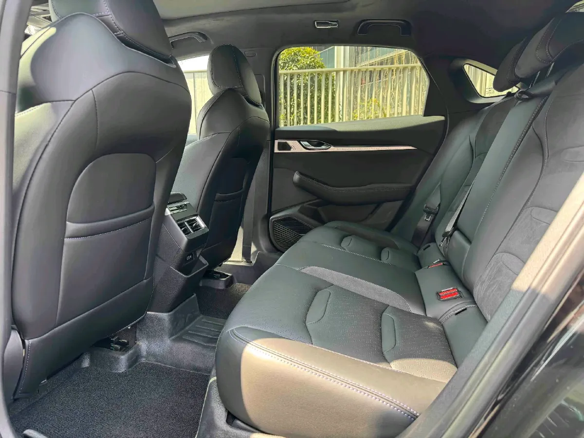 2024 Geely Preface 2.0T 190HP L4 7DCT,autocango,china used car exporter,china ev exporter,chinese used car exporter,chinese used ev exporter