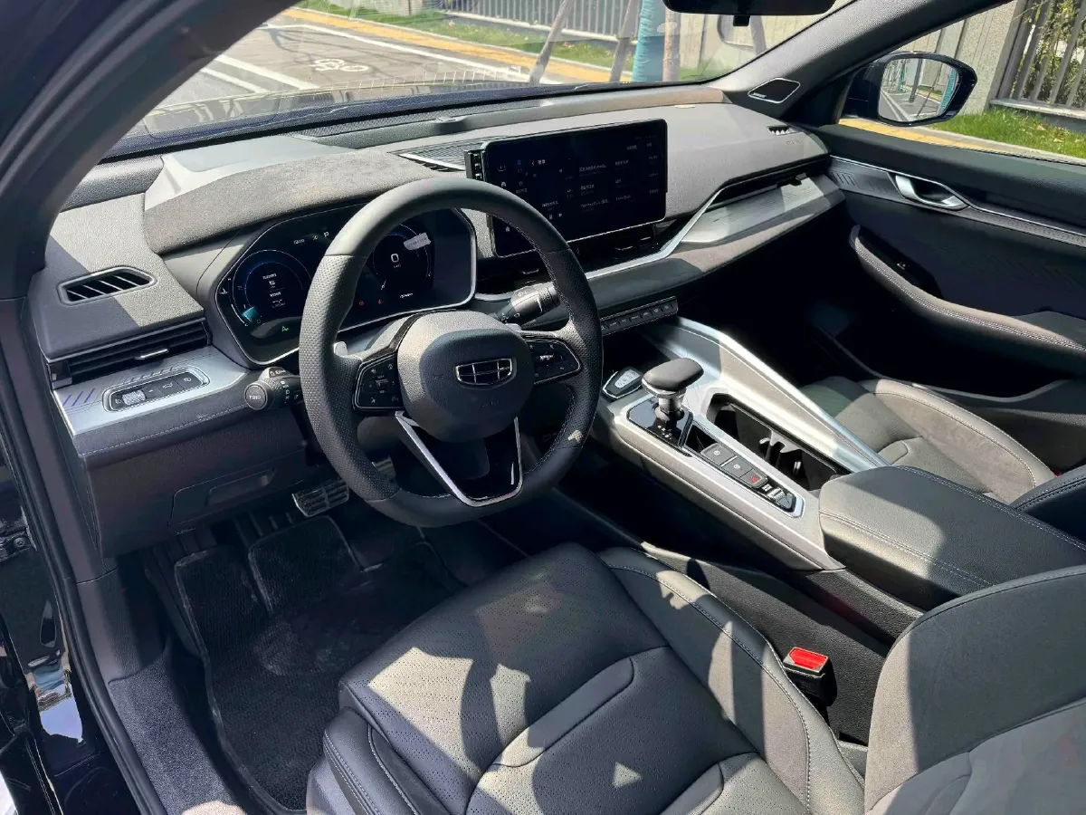 2024 Geely Preface 2.0T 190HP L4 7DCT,autocango,china used car exporter,china ev exporter,chinese used car exporter,chinese used ev exporter