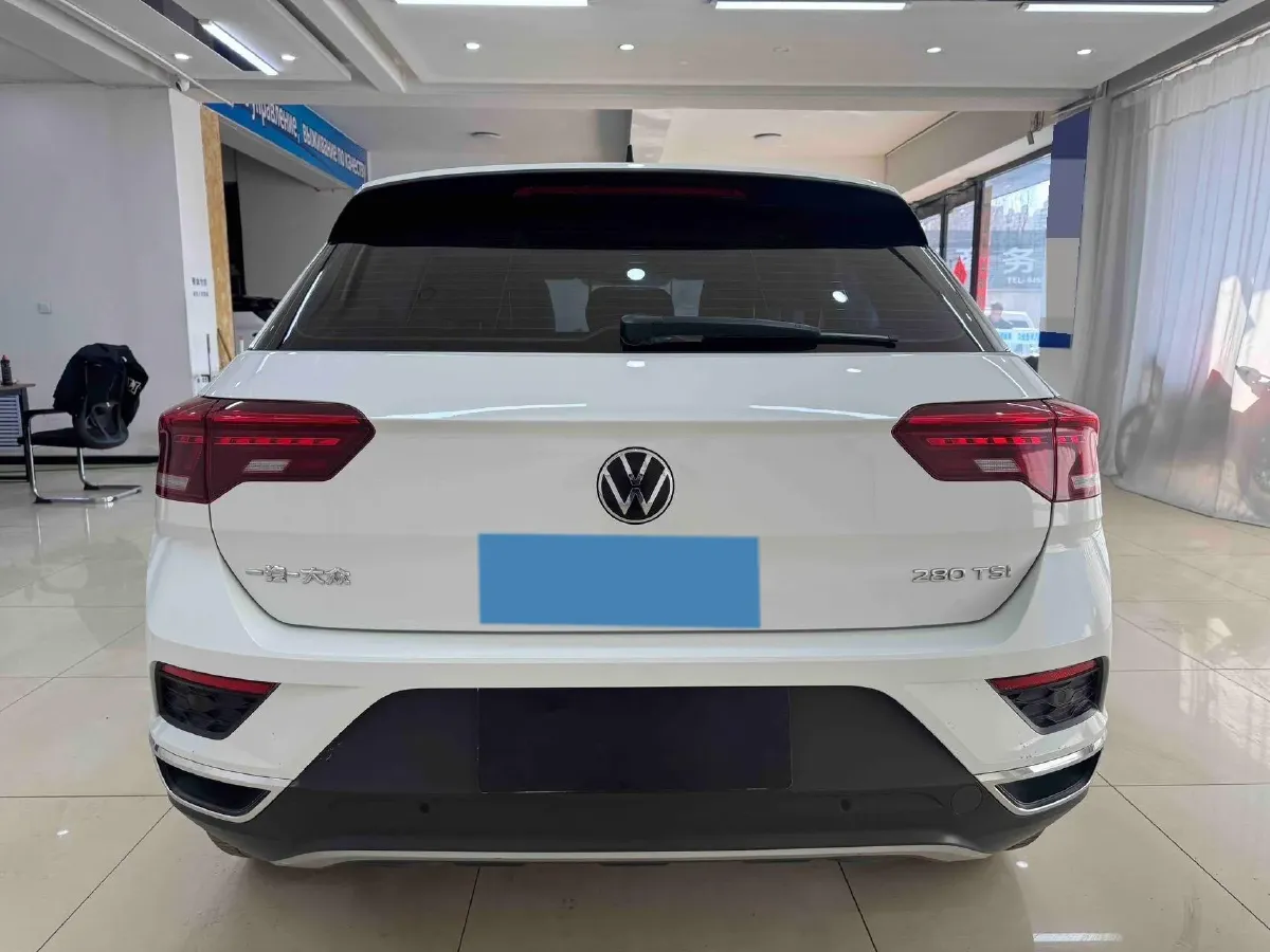 2022 Volkswagen T-Roc 1.4T 150HP L4 7DCT,autocango,china used car exporter,china ev exporter,chinese used car exporter,chinese used ev exporter
