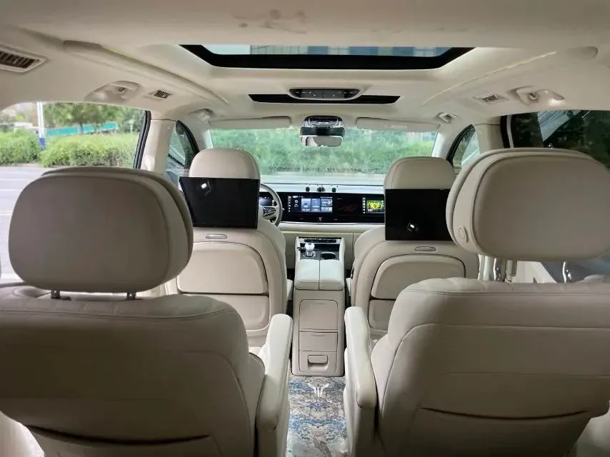 2022 Voyah Dream 1.5T 136HP L4 PHEV 25.57KWH,autocango,china used car exporter,china ev exporter,chinese used car exporter,chinese used ev exporter