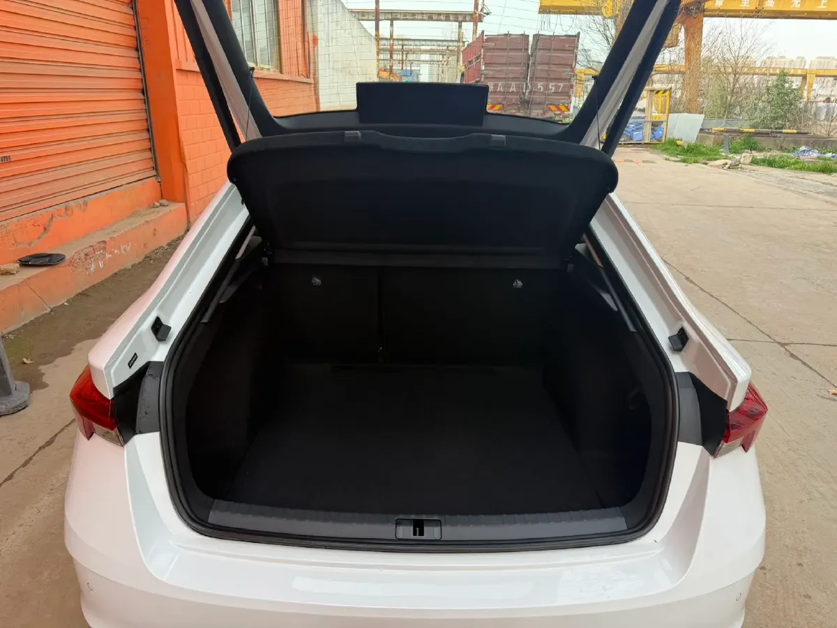 2023 Skoda Octavia 1.4T 150HP L4 7DCT,autocango,china used car exporter,china ev exporter,chinese used car exporter,chinese used ev exporter