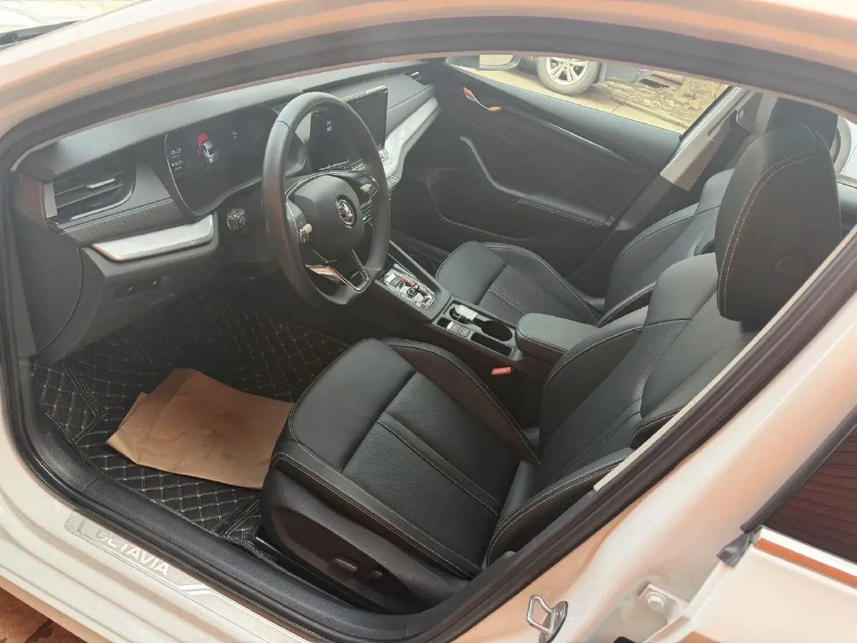 2023 Skoda Octavia 1.4T 150HP L4 7DCT,autocango,china used car exporter,china ev exporter,chinese used car exporter,chinese used ev exporter