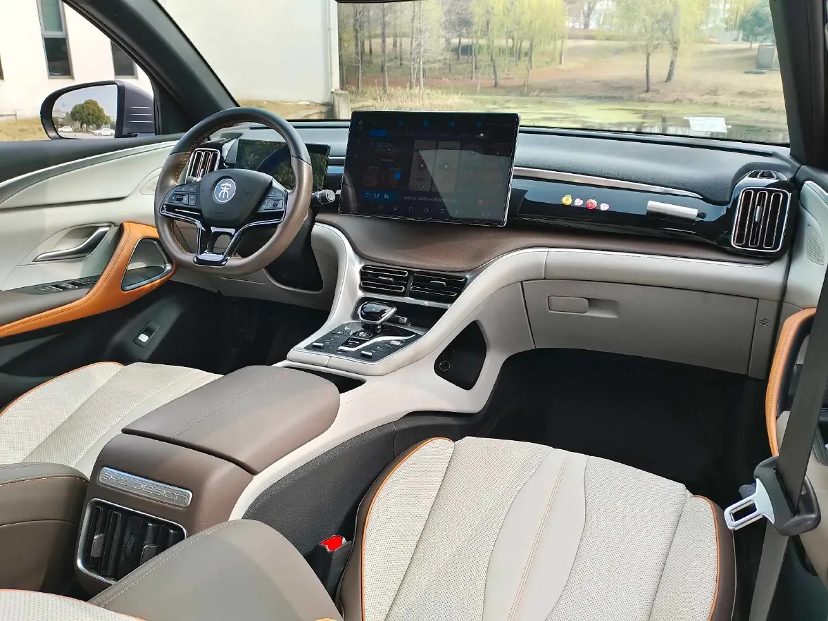 2022 Geely JiaJi 1.5T 177HP L3 7DCT PHEV 15.5KWH,autocango,china used car exporter,china ev exporter,chinese used car exporter,chinese used ev exporter