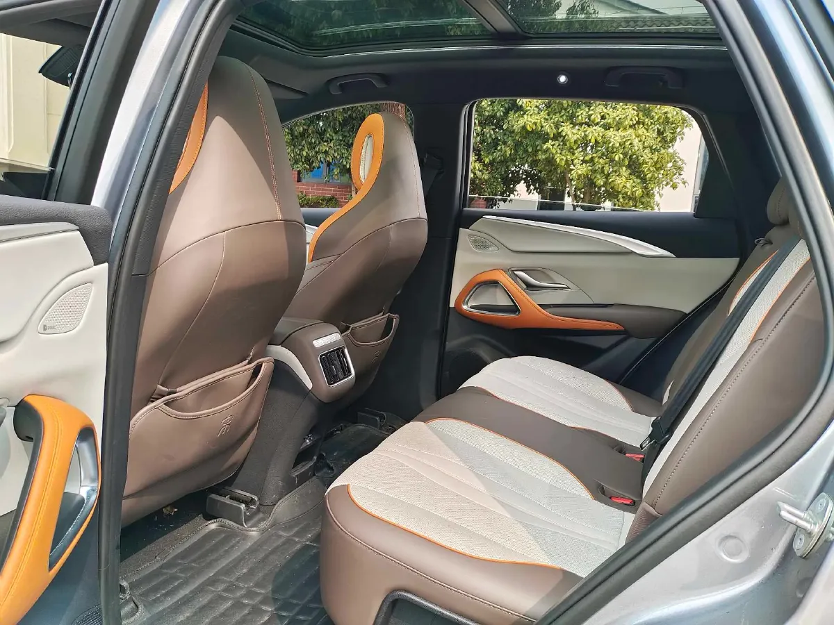 2022 Geely JiaJi 1.5T 177HP L3 7DCT PHEV 15.5KWH,autocango,china used car exporter,china ev exporter,chinese used car exporter,chinese used ev exporter