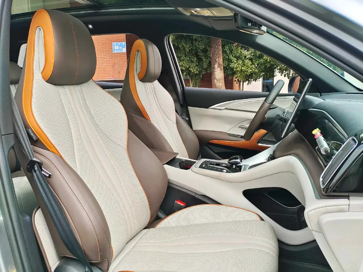 2022 Geely JiaJi 1.5T 177HP L3 7DCT PHEV 15.5KWH,autocango,china used car exporter,china ev exporter,chinese used car exporter,chinese used ev exporter