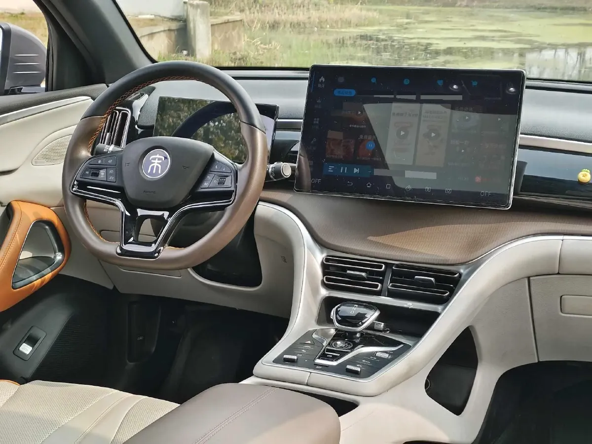 2022 Geely JiaJi 1.5T 177HP L3 7DCT PHEV 15.5KWH,autocango,china used car exporter,china ev exporter,chinese used car exporter,chinese used ev exporter