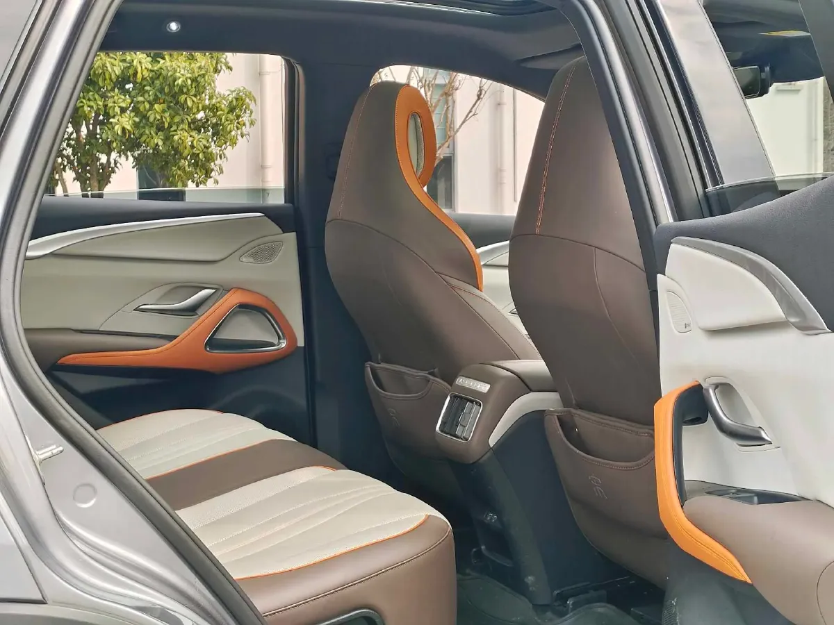 2022 Geely JiaJi 1.5T 177HP L3 7DCT PHEV 15.5KWH,autocango,china used car exporter,china ev exporter,chinese used car exporter,chinese used ev exporter