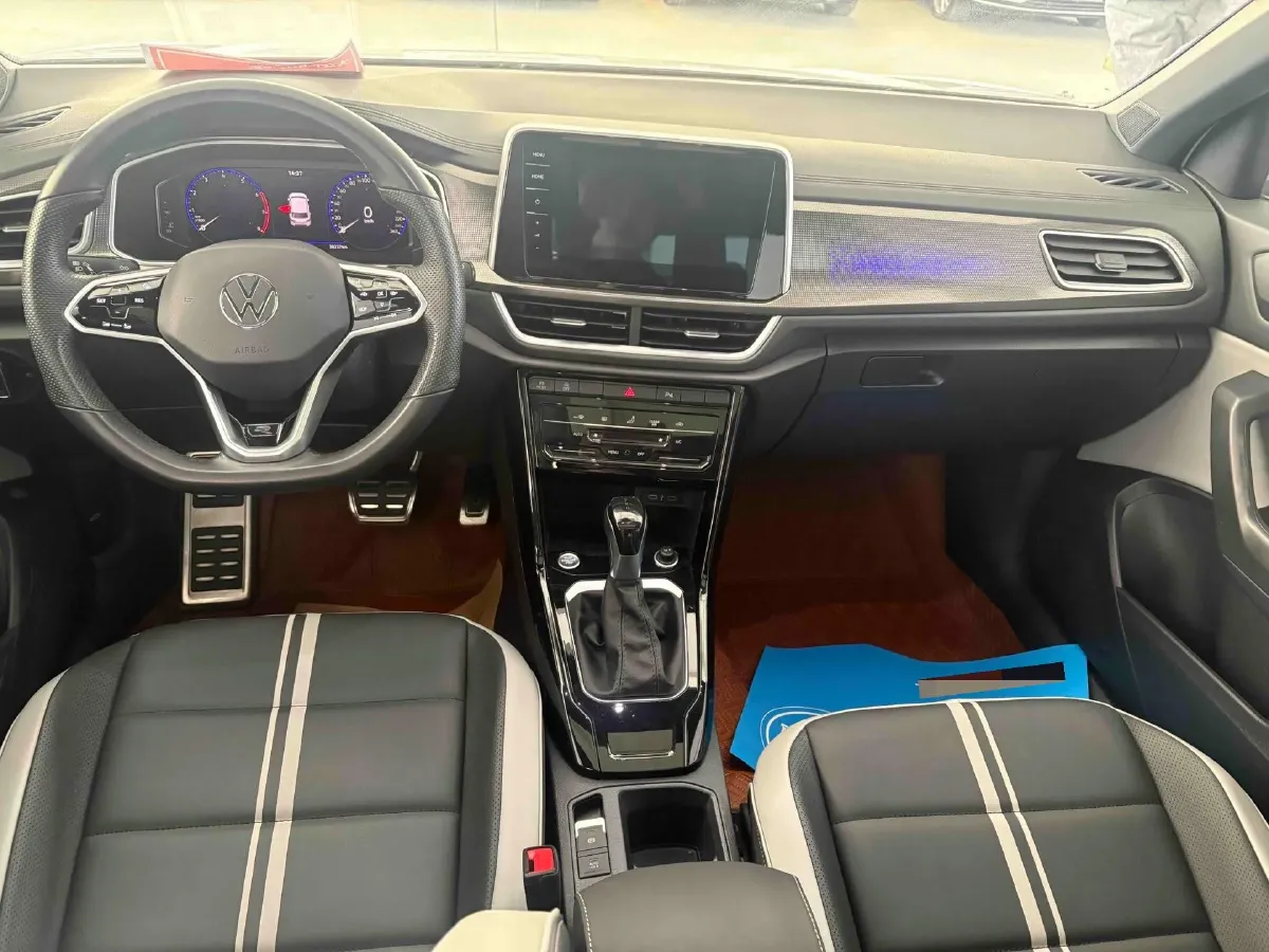2023 Volkswagen T-Roc 1.5T 160HP L4 7DCT,autocango,china used car exporter,china ev exporter,chinese used car exporter,chinese used ev exporter