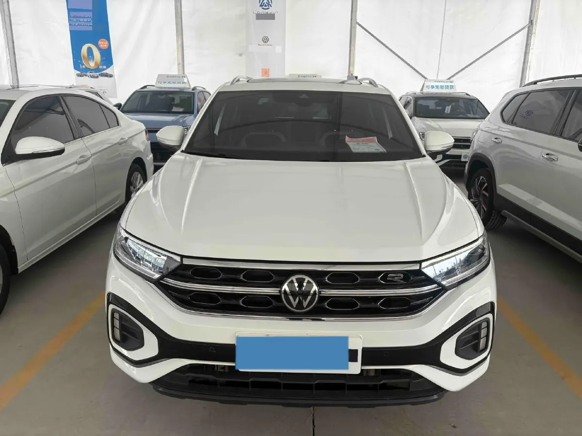 2023 Volkswagen T-Roc 1.5T 160HP L4 7DCT,autocango,china used car exporter,china ev exporter,chinese used car exporter,chinese used ev exporter
