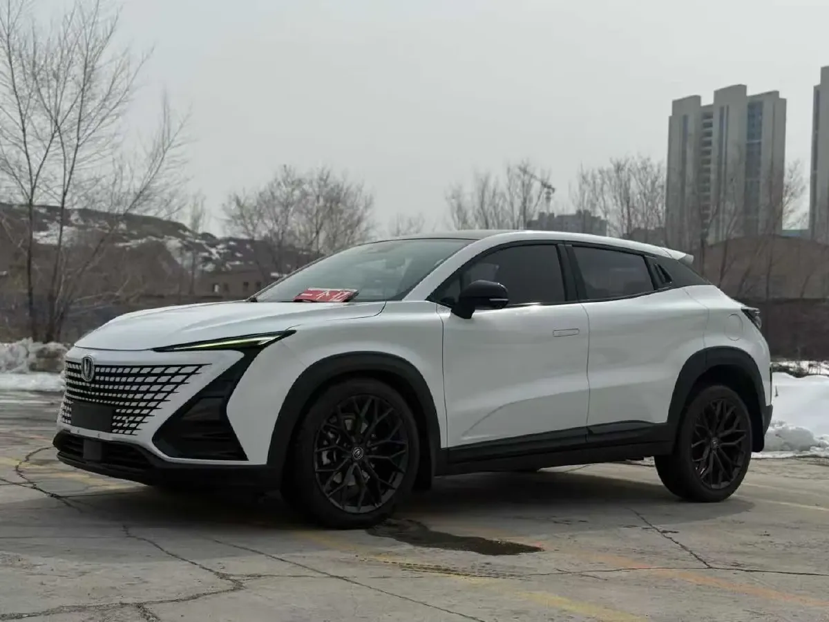 2022 ChangAn UNI-T 2.0T 233HP L4 8AT,autocango,china used car exporter,china ev exporter,chinese used car exporter,chinese used ev exporter