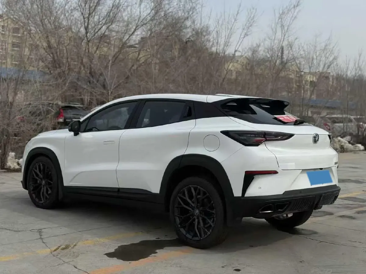 2022 ChangAn UNI-T 2.0T 233HP L4 8AT,autocango,china used car exporter,china ev exporter,chinese used car exporter,chinese used ev exporter
