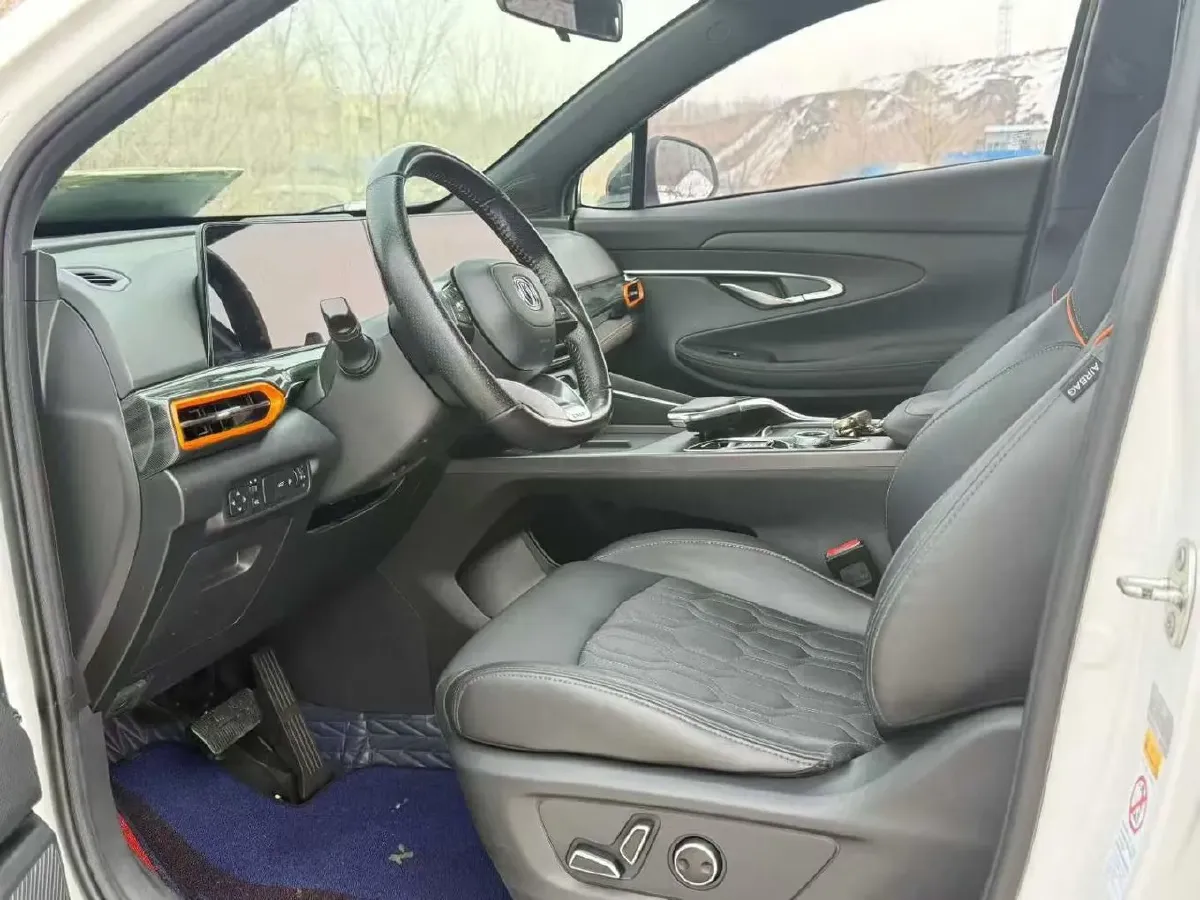 2022 ChangAn UNI-T 2.0T 233HP L4 8AT,autocango,china used car exporter,china ev exporter,chinese used car exporter,chinese used ev exporter