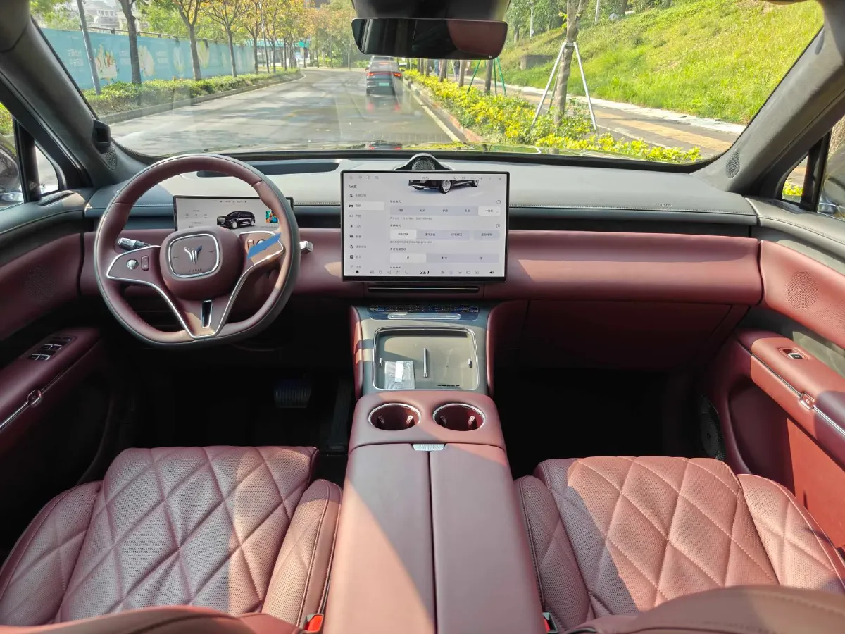 2026 Voyah 9L 1.5T 150HP L4 PHEV,autocango,china used car exporter,china ev exporter,chinese used car exporter,chinese used ev exporter