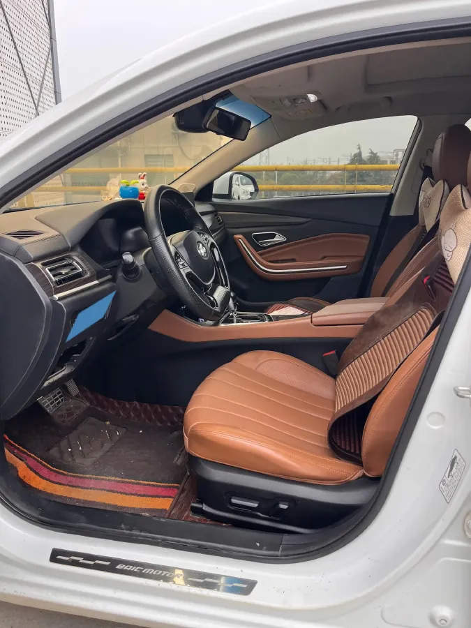 2019 BeiJing Auto U7 1.5T 150HP L4 CVT,autocango,china used car exporter,china ev exporter,chinese used car exporter,chinese used ev exporter