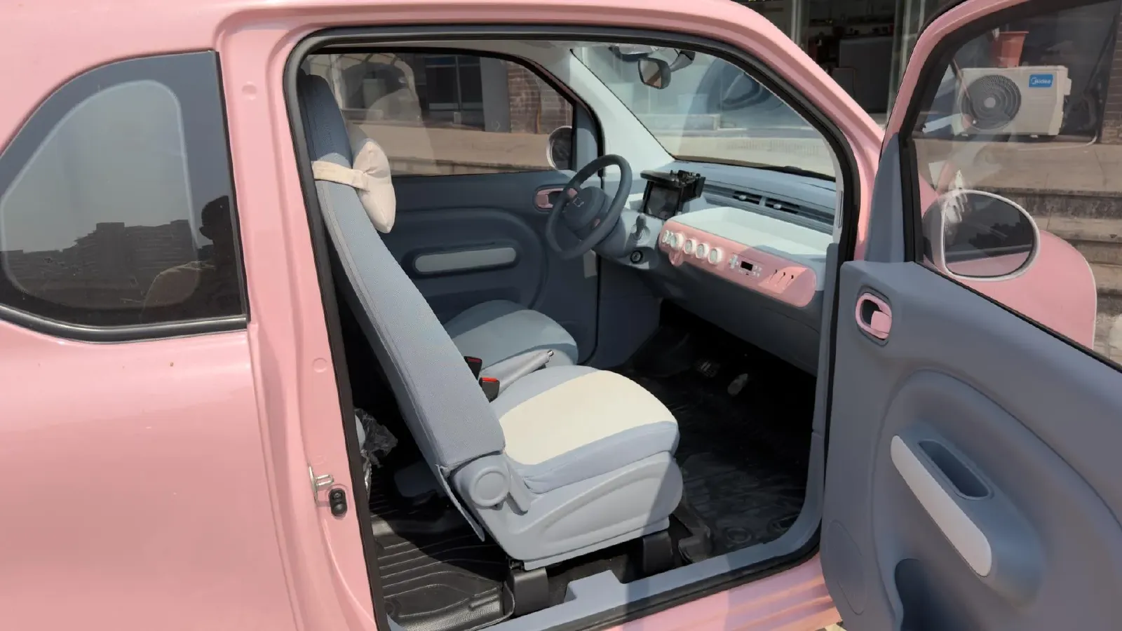 2025 Bestune Pony BEV 18.11KWH,autocango,china used car exporter,china ev exporter,chinese used car exporter,chinese used ev exporter