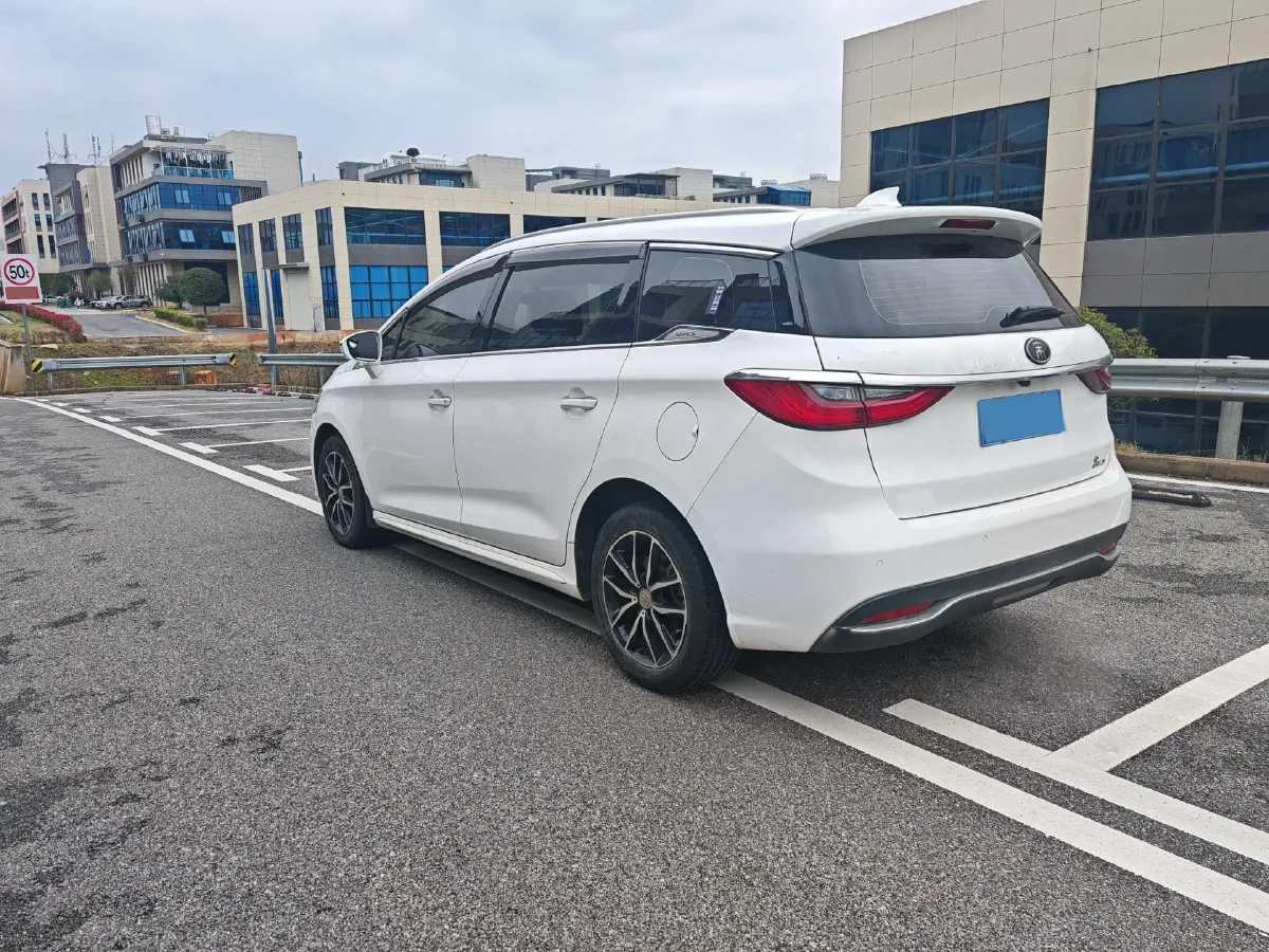 2017 BYD Song MAX 1.5T 154HP L4 6DCT,autocango,china used car exporter,china ev exporter,chinese used car exporter,chinese used ev exporter