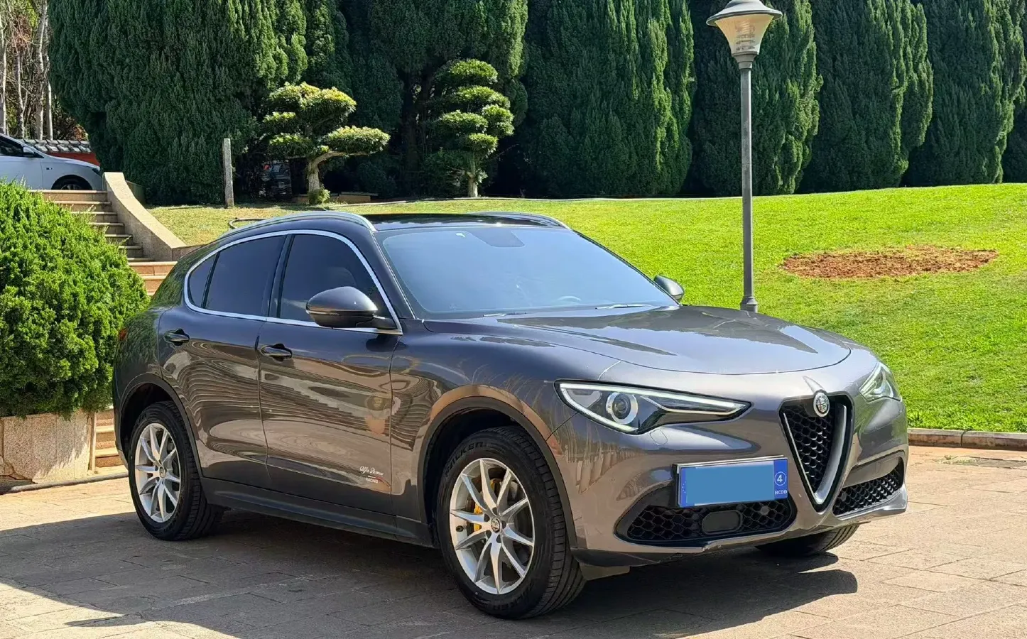 2020 Alfa Romeo Stelvio 2.0T 280HP L4 8AT,autocango,china used car exporter,china ev exporter,chinese used car exporter,chinese used ev exporter