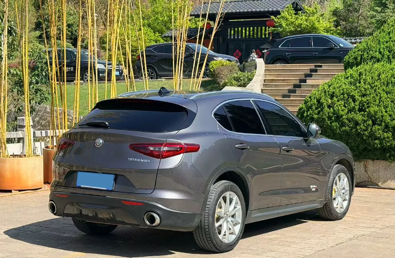 2020 Alfa Romeo Stelvio 2.0T 280HP L4 8AT,autocango,china used car exporter,china ev exporter,chinese used car exporter,chinese used ev exporter