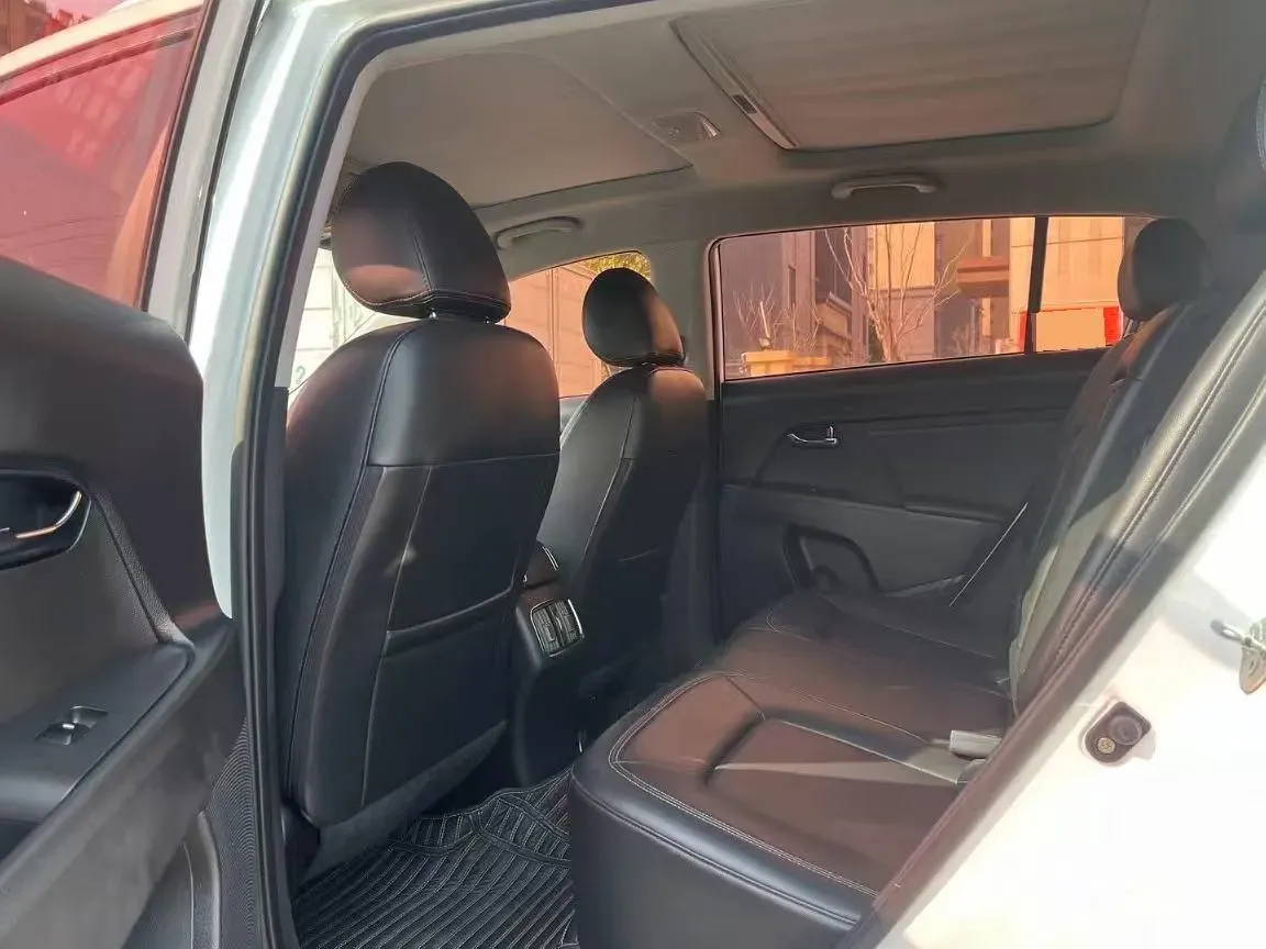 2016 Kia Sportage R 2.0L 165HP L4 6AT,autocango,china used car exporter,china ev exporter,chinese used car exporter,chinese used ev exporter