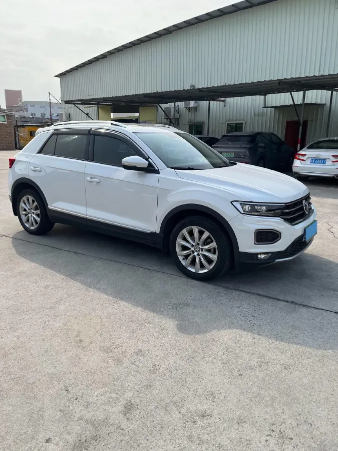 2019 Volkswagen T-Roc 1.4T 131HP L4 7DCT,autocango,china used car exporter,china ev exporter,chinese used car exporter,chinese used ev exporter