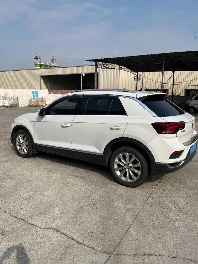 2019 Volkswagen T-Roc 1.4T 131HP L4 7DCT,autocango,china used car exporter,china ev exporter,chinese used car exporter,chinese used ev exporter