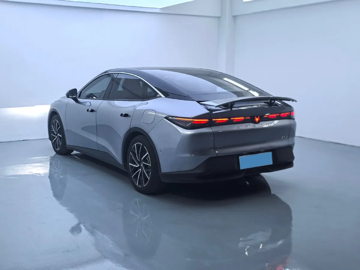 2024 ARCFOX αT5 BEV 79.2KWH,autocango,china used car exporter,china ev exporter,chinese used car exporter,chinese used ev exporter