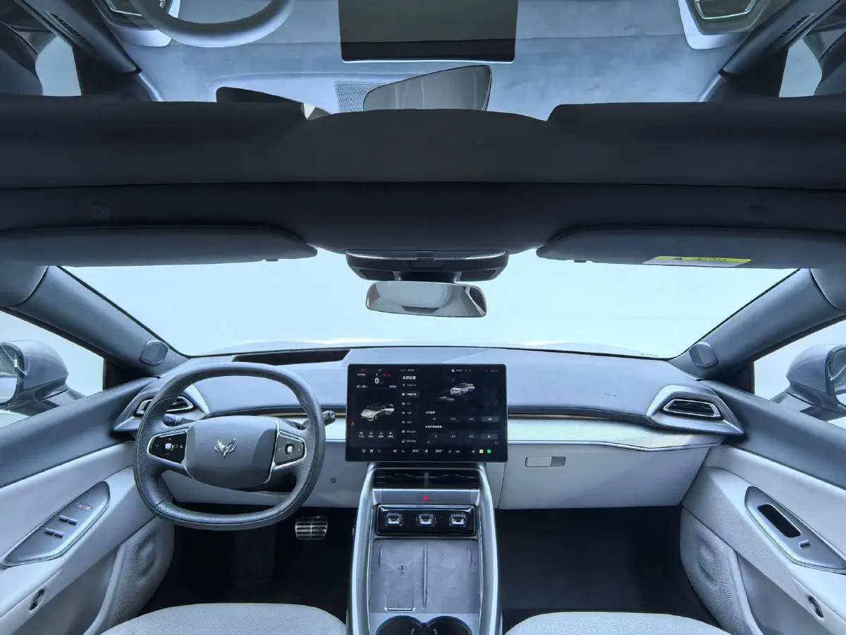 2024 ARCFOX αT5 BEV 79.2KWH,autocango,china used car exporter,china ev exporter,chinese used car exporter,chinese used ev exporter