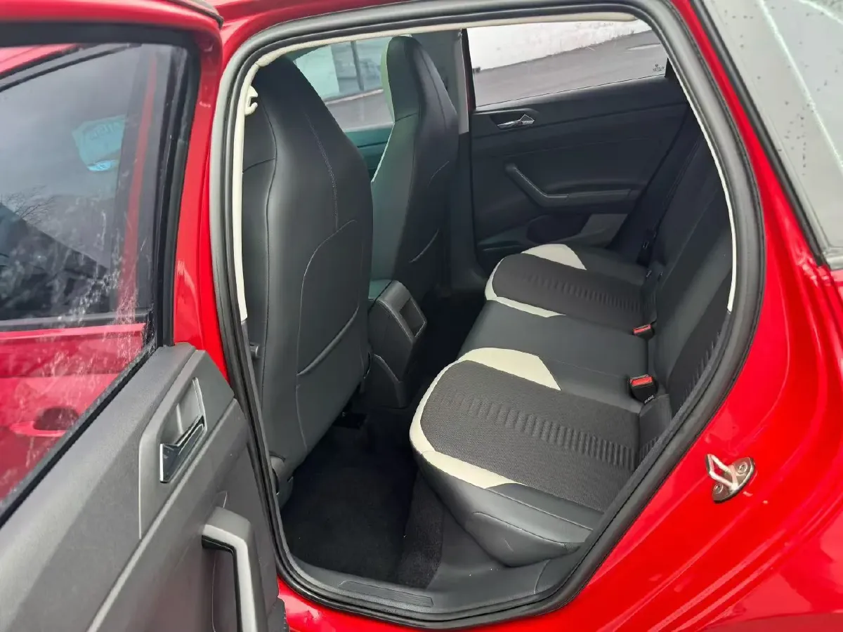 2019 Volkswagen Polo 1.5L 113HP L4 6AT,autocango,china used car exporter,china ev exporter,chinese used car exporter,chinese used ev exporter