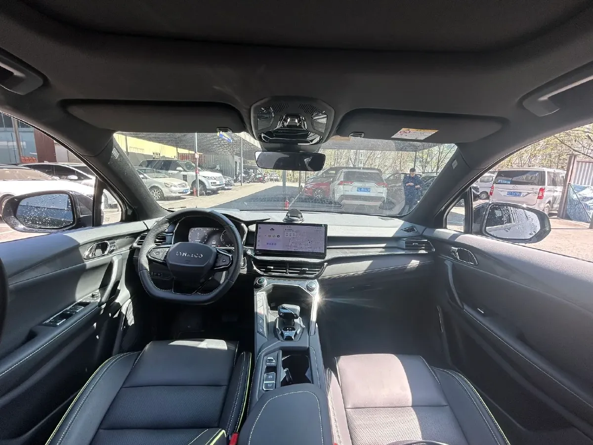 2023 LYNK&CO 06 1.5T 181HP L4 7DCT,autocango,china used car exporter,china ev exporter,chinese used car exporter,chinese used ev exporter