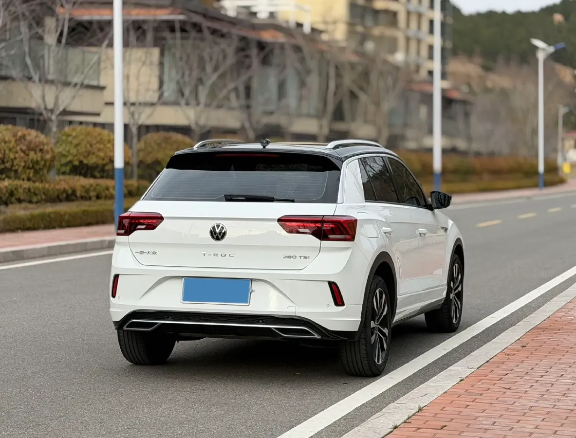 2022 Volkswagen T-Roc 1.4T 150HP L4 7DCT,autocango,china used car exporter,china ev exporter,chinese used car exporter,chinese used ev exporter