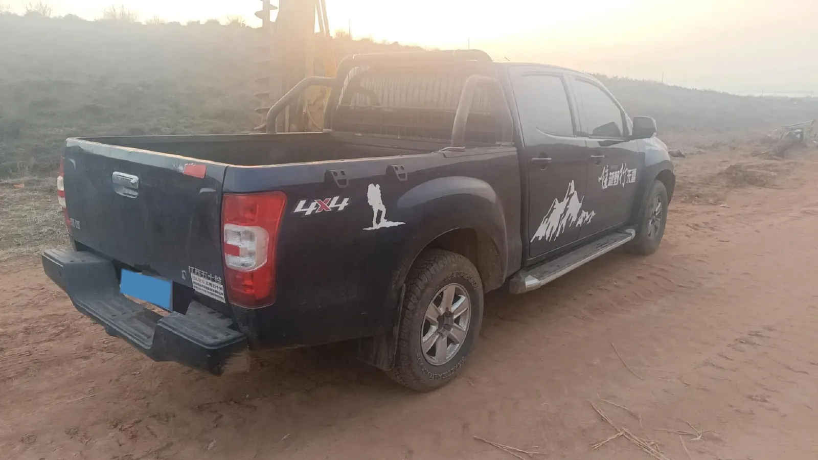 2022 Isuzu RE-MAX Jim 2.8T 120HP L4 5MT,autocango,china used car exporter,china ev exporter,chinese used car exporter,chinese used ev exporter