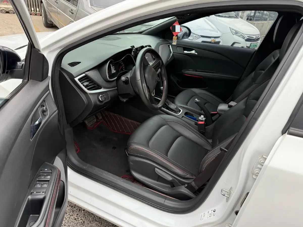 2019 Chevrolet Monza 1.3T 163HP L3 6AT,autocango,china used car exporter,china ev exporter,chinese used car exporter,chinese used ev exporter