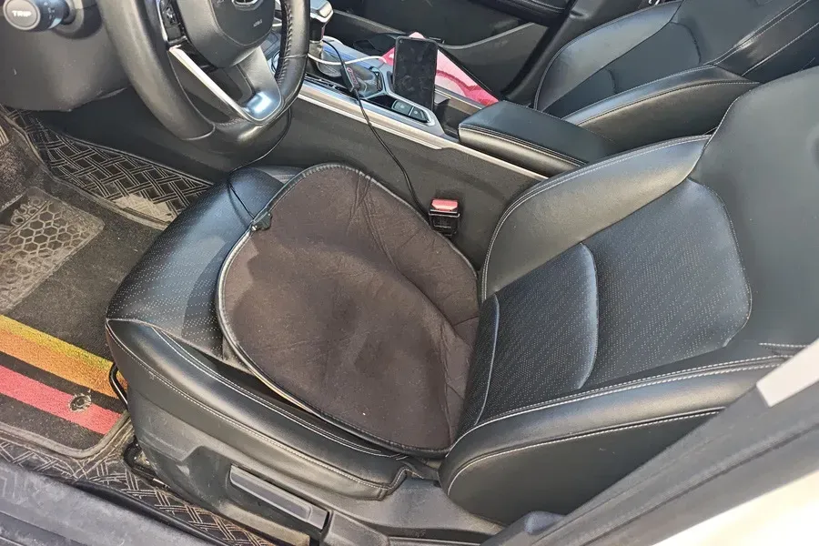 2022 Geely Emgrand 1.5L 114HP L4 CVT,autocango,china used car exporter,china ev exporter,chinese used car exporter,chinese used ev exporter