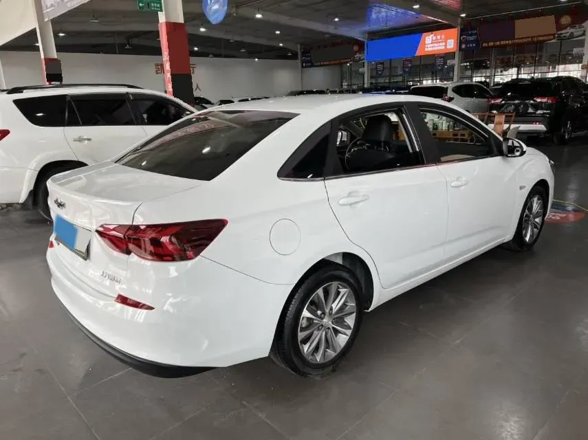 2020 Chevrolet Monza 1.5L 113HP L4 6AT,autocango,china used car exporter,china ev exporter,chinese used car exporter,chinese used ev exporter