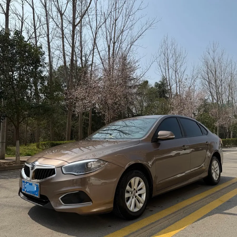 2017 Brilliance Auto H530 1.6L 118HP L4 5MT,autocango,china used car exporter,china ev exporter,chinese used car exporter,chinese used ev exporter