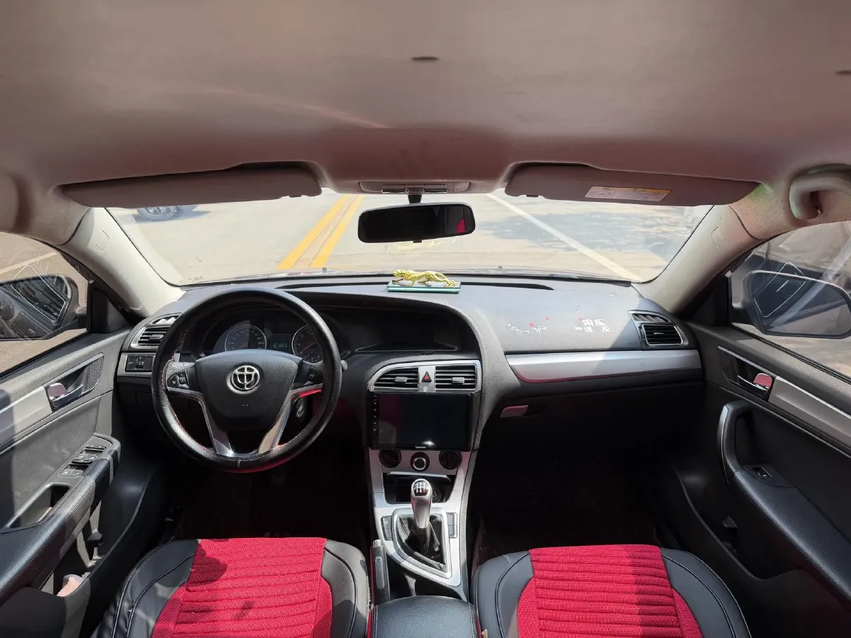 2017 Brilliance Auto H530 1.6L 118HP L4 5MT,autocango,china used car exporter,china ev exporter,chinese used car exporter,chinese used ev exporter