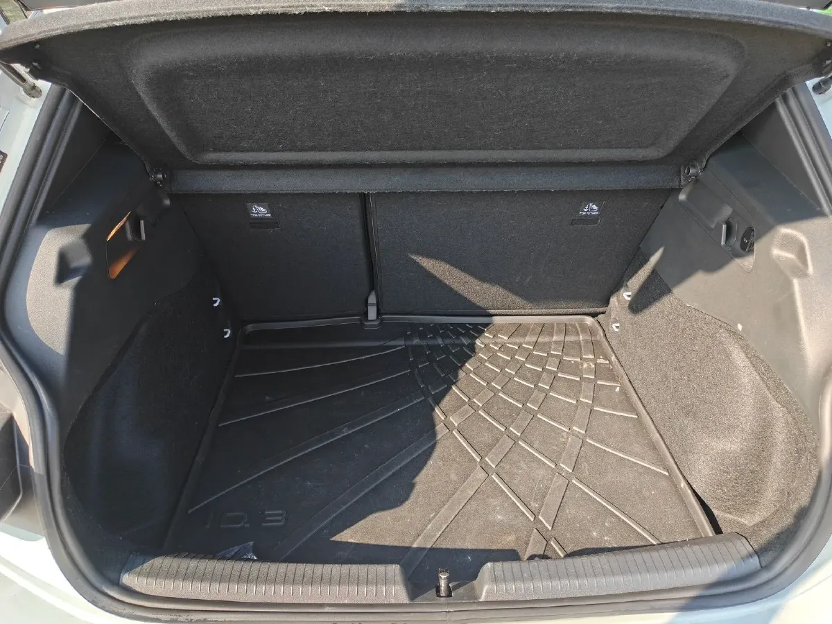 2023 Volkswagen ID.3 BEV 52.8KWH,autocango,china used car exporter,china ev exporter,chinese used car exporter,chinese used ev exporter