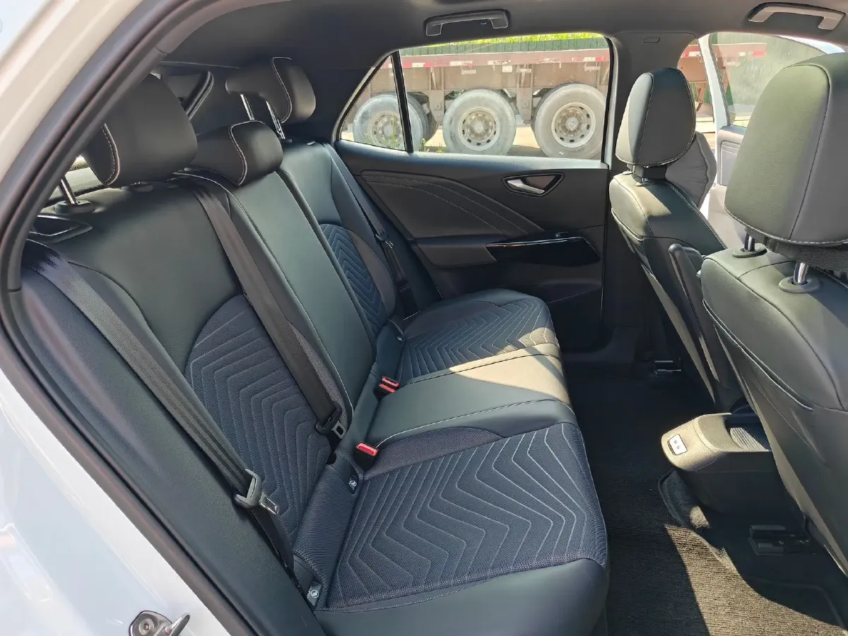 2023 Volkswagen ID.3 BEV 52.8KWH,autocango,china used car exporter,china ev exporter,chinese used car exporter,chinese used ev exporter