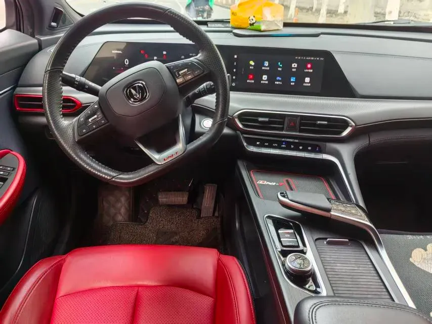 2021 ChangAn UNI-T 1.5T 180HP L4 7DCT,autocango,china used car exporter,china ev exporter,chinese used car exporter,chinese used ev exporter