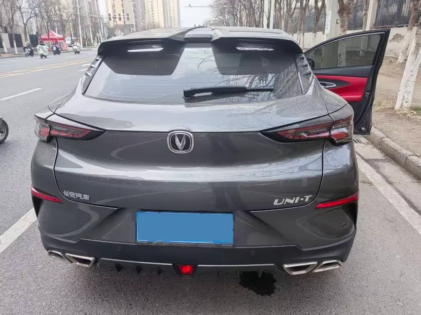 2021 ChangAn UNI-T 1.5T 180HP L4 7DCT,autocango,china used car exporter,china ev exporter,chinese used car exporter,chinese used ev exporter