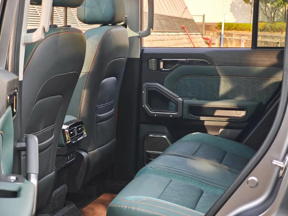 2023 Jetour Traveller 1.5T 184HP L4 7DCT,autocango,china used car exporter,china ev exporter,chinese used car exporter,chinese used ev exporter