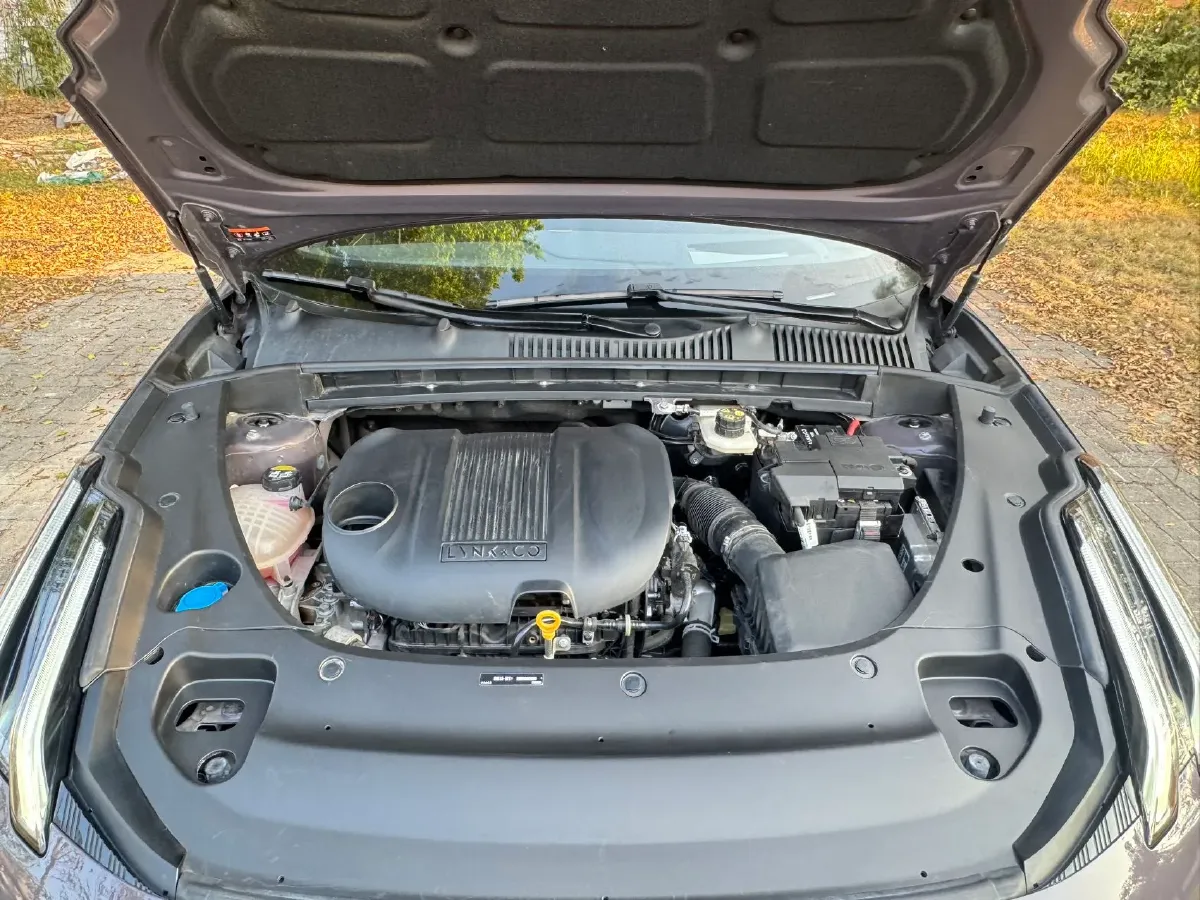 2025 LYNK&CO 03 1.5T 181HP L4 7DCT,autocango,china used car exporter,china ev exporter,chinese used car exporter,chinese used ev exporter