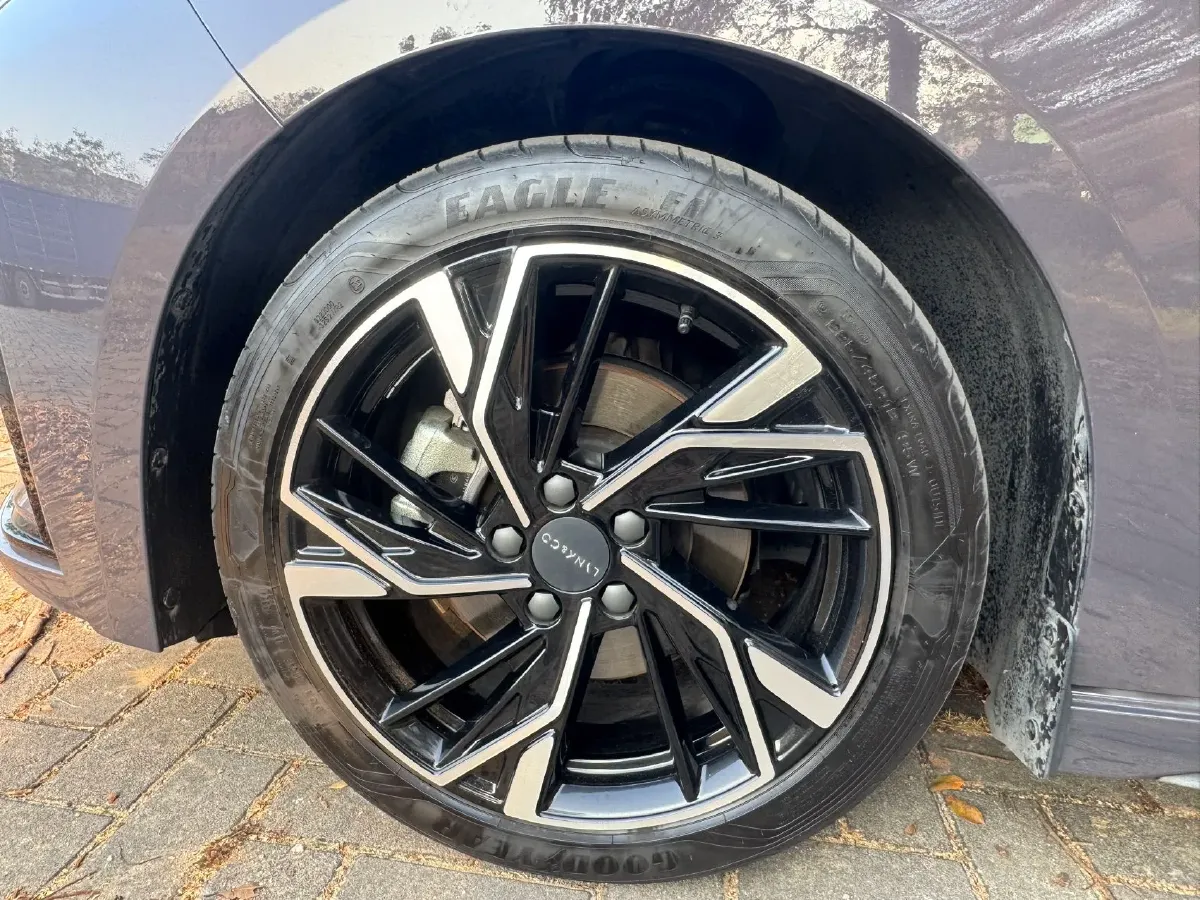 2025 LYNK&CO 03 1.5T 181HP L4 7DCT,autocango,china used car exporter,china ev exporter,chinese used car exporter,chinese used ev exporter