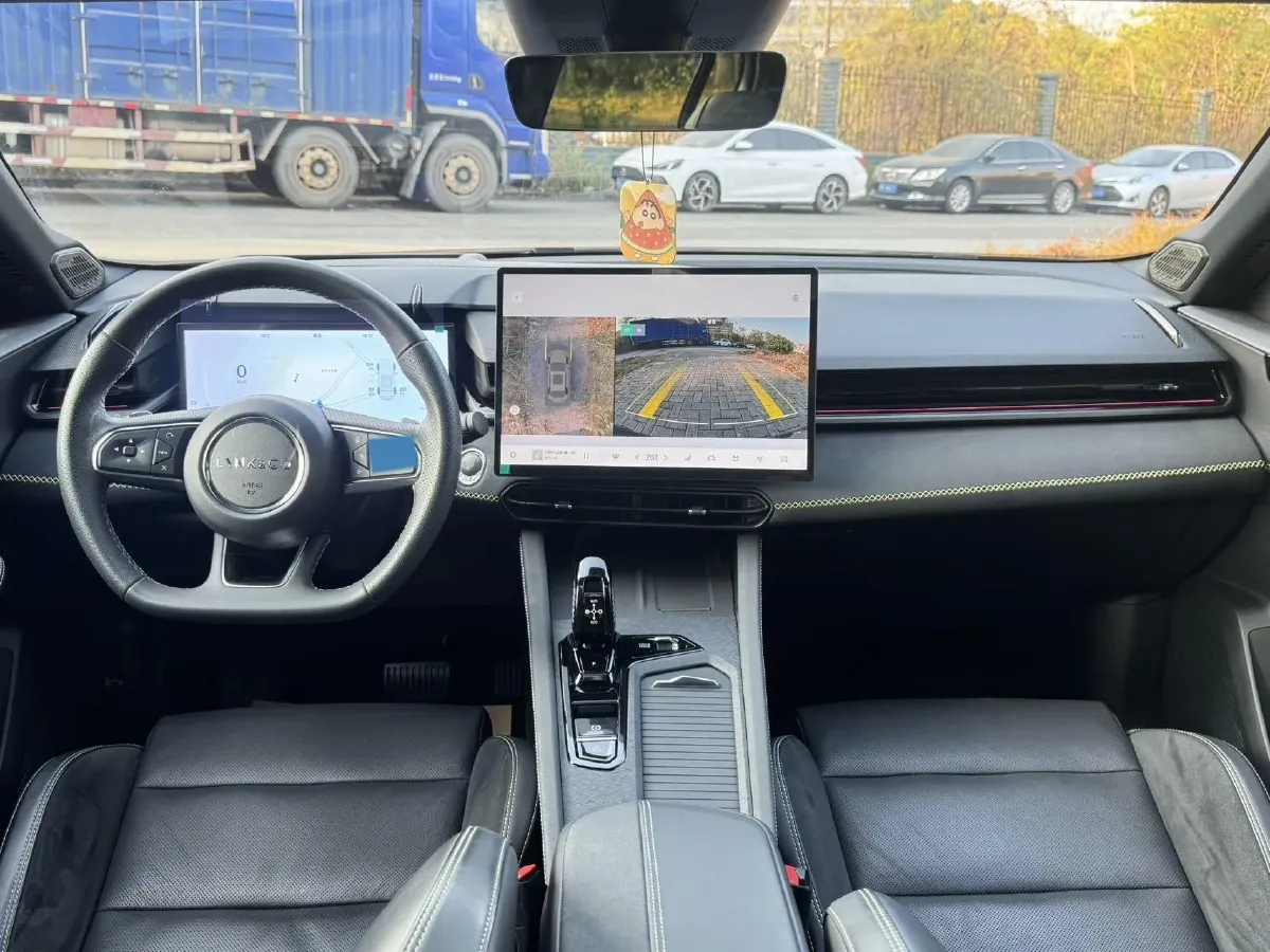 2025 LYNK&CO 03 1.5T 181HP L4 7DCT,autocango,china used car exporter,china ev exporter,chinese used car exporter,chinese used ev exporter