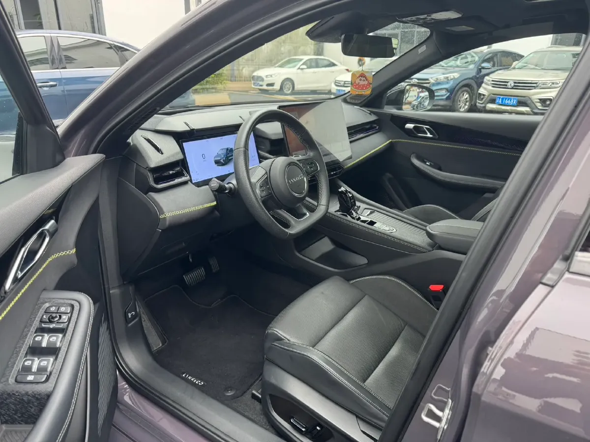 2025 LYNK&CO 03 1.5T 181HP L4 7DCT,autocango,china used car exporter,china ev exporter,chinese used car exporter,chinese used ev exporter